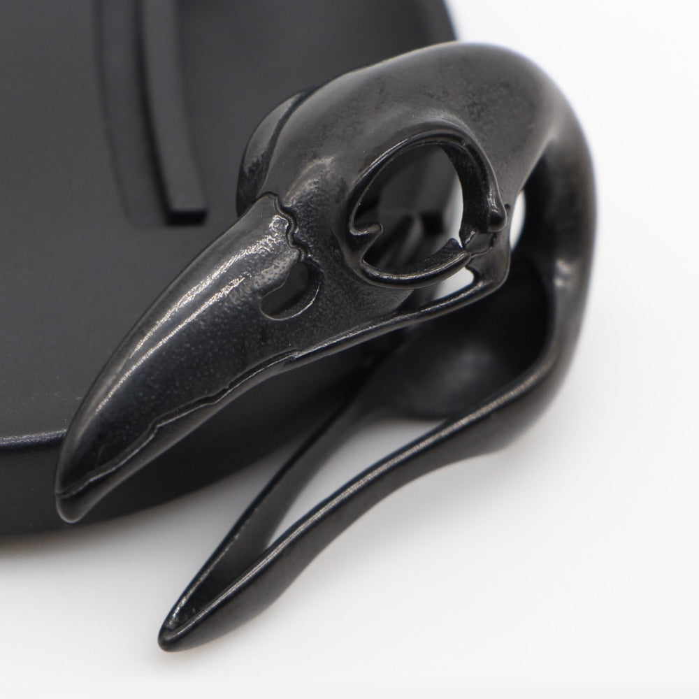 1 PC Raven Skull Weighted Ear Lobe Hangers