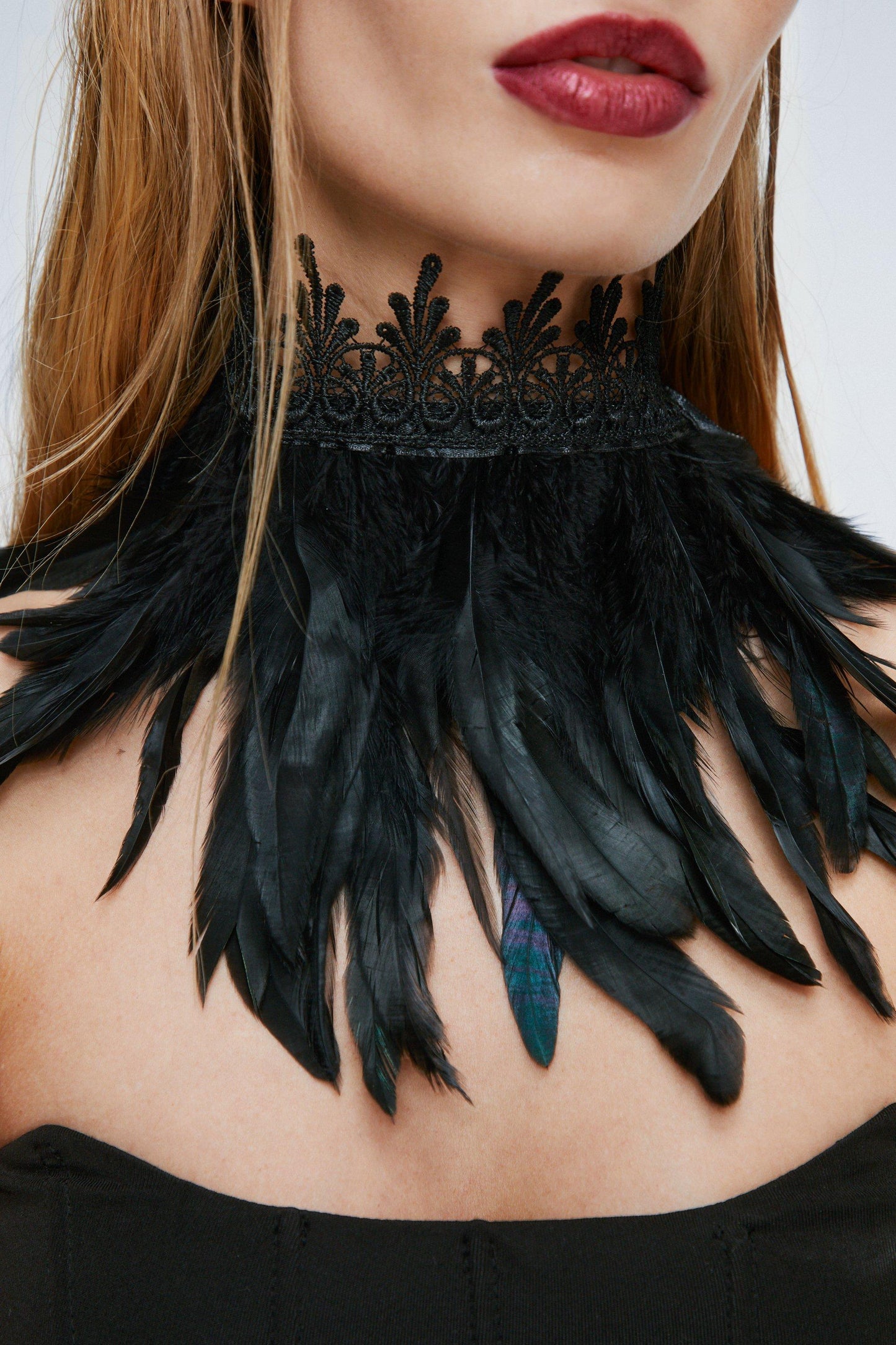 Raven Feather Choker Collar